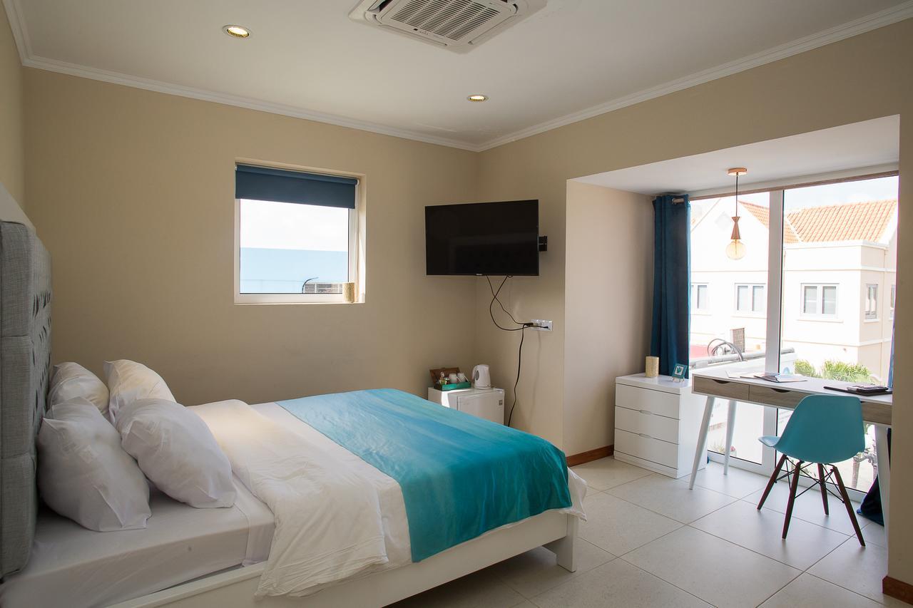 Hotel Islander Bonaire Kralendijk  Exterior photo